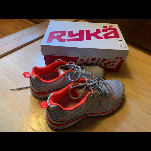 Ryka Shoes - Ryka women’s tennis shoes 8m